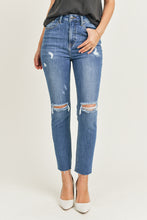 Load image into Gallery viewer, High Rise Distressed Relaxed Jean

